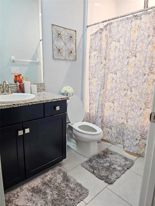 В аренду: $4,500 (5 спален, 4 ванн, 3265 Квадратных фут)