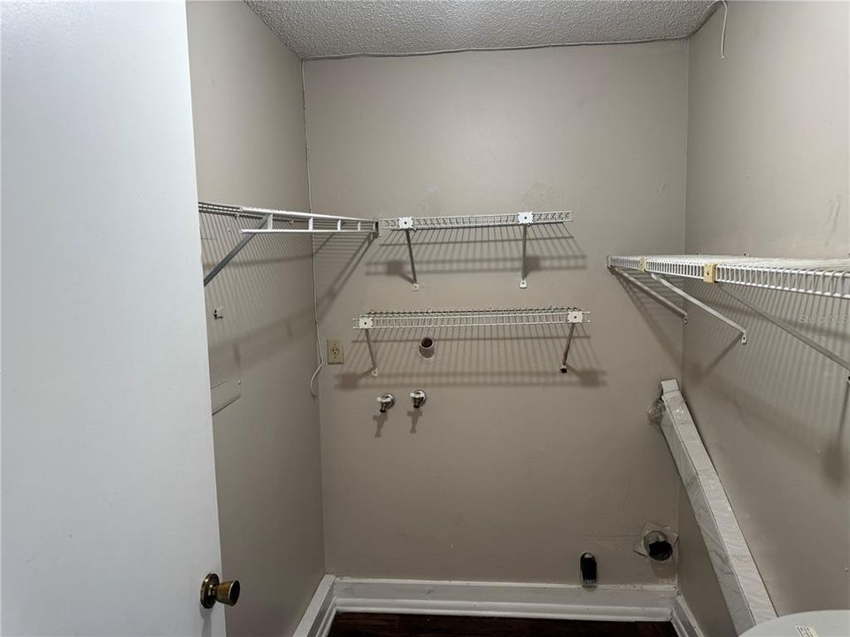 В аренду: $1,595 (2 спален, 2 ванн, 948 Квадратных фут)