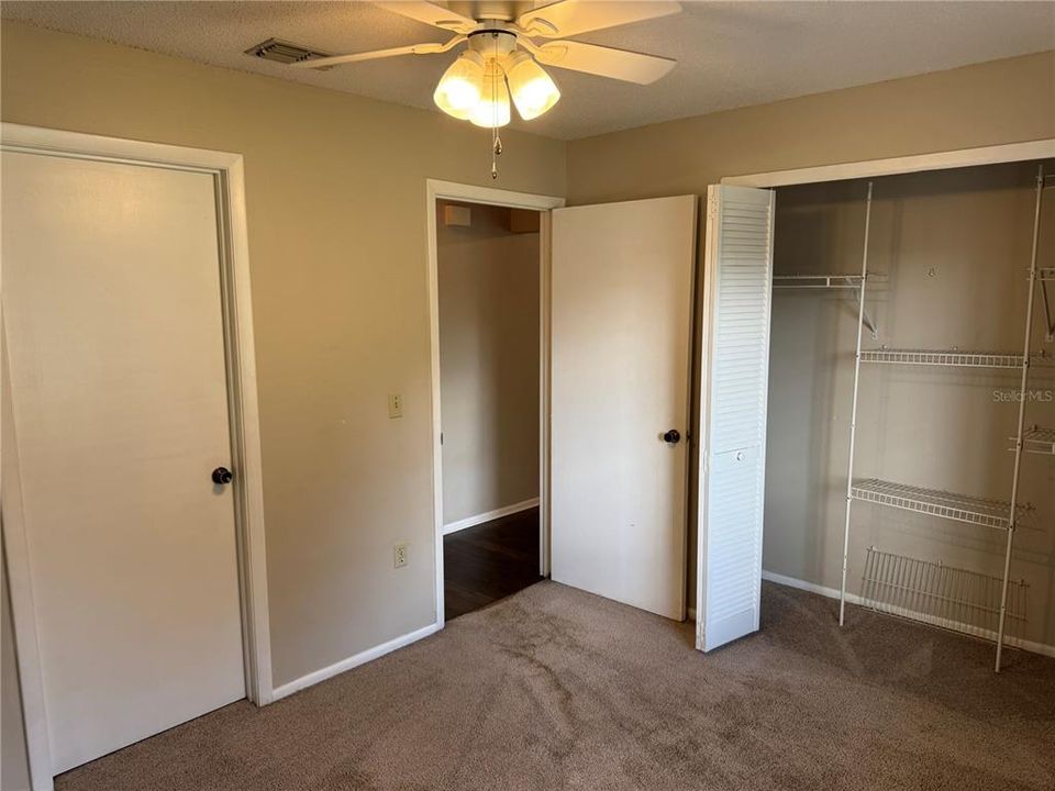 В аренду: $1,595 (2 спален, 2 ванн, 948 Квадратных фут)