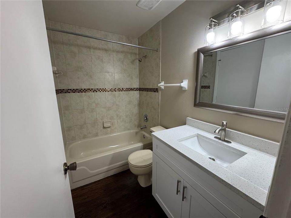 В аренду: $1,595 (2 спален, 2 ванн, 948 Квадратных фут)