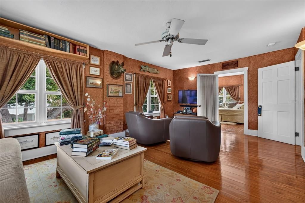 For Sale: $1,160,000 (3 beds, 2 baths, 2826 Square Feet)