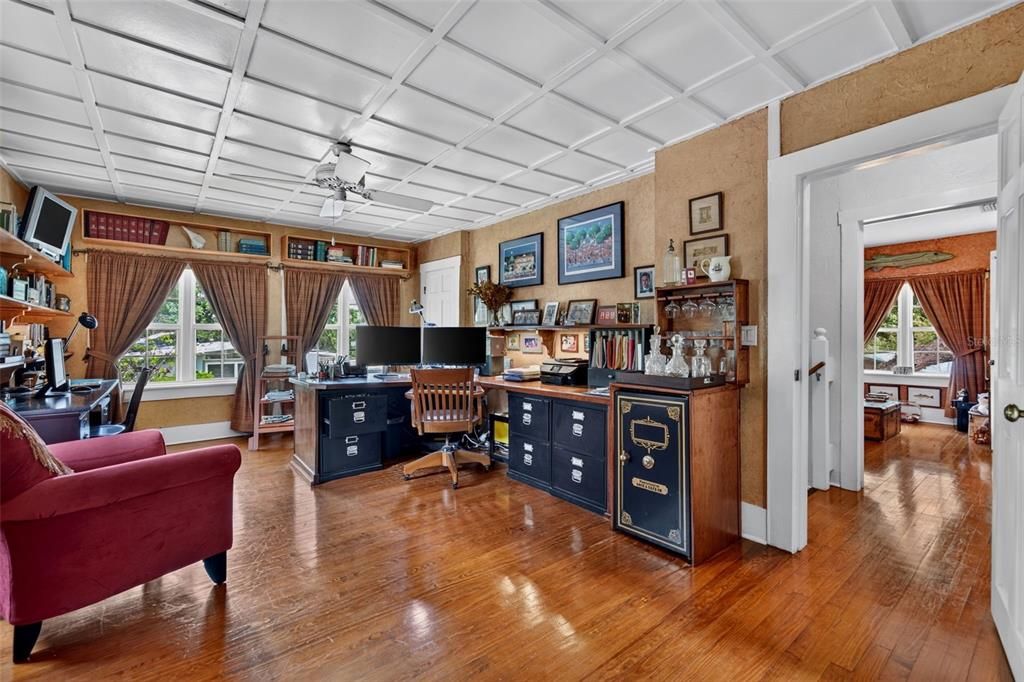For Sale: $1,160,000 (3 beds, 2 baths, 2826 Square Feet)