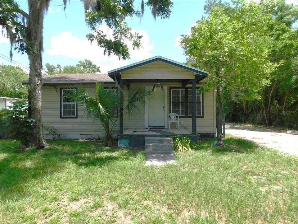 For Sale: $105,000 (3 beds, 1 baths, 768 Square Feet)