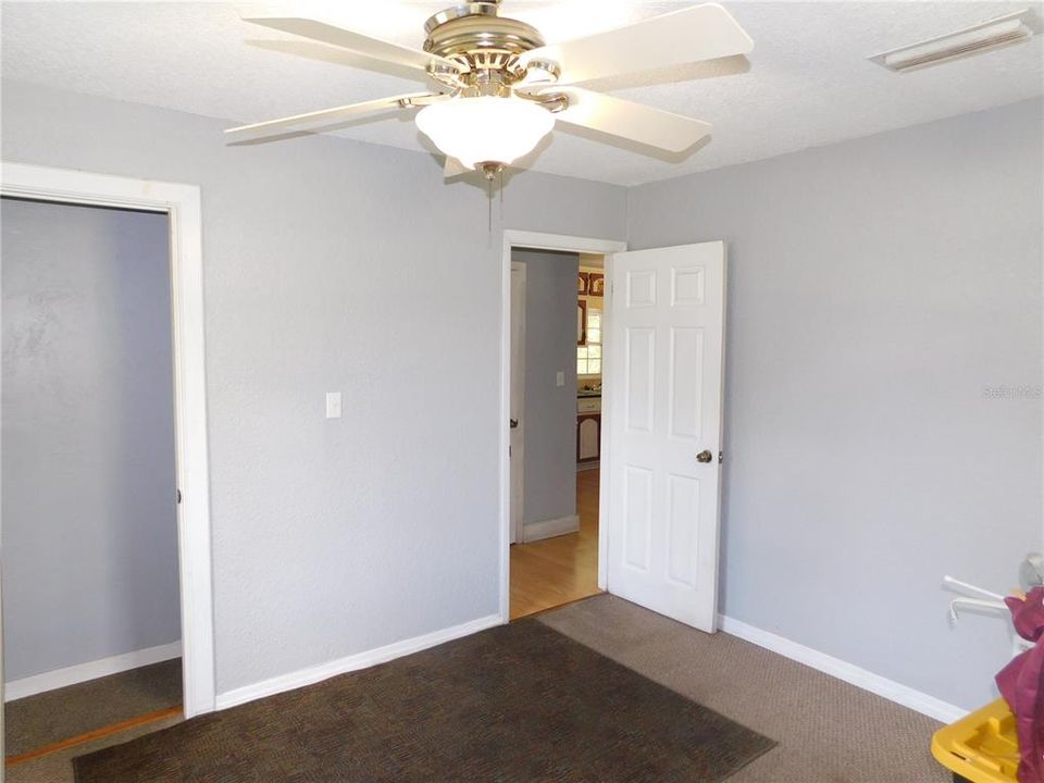 For Sale: $105,000 (3 beds, 1 baths, 768 Square Feet)