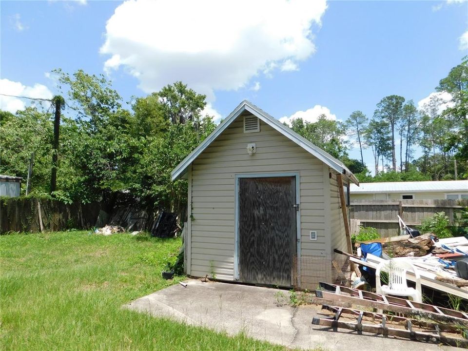 For Sale: $105,000 (3 beds, 1 baths, 768 Square Feet)