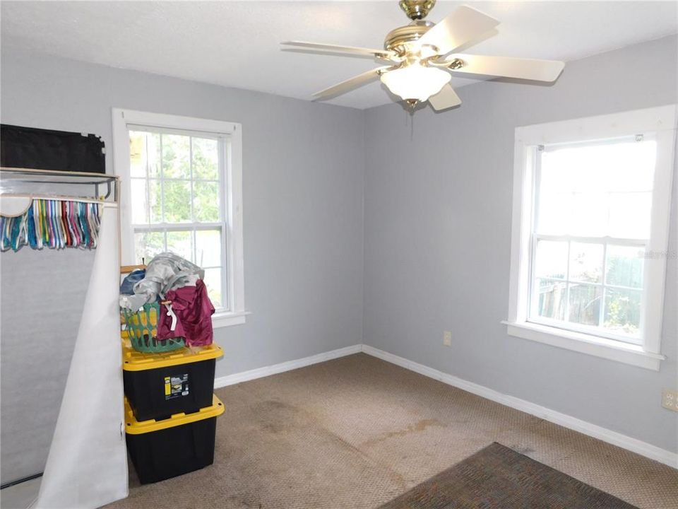 For Sale: $105,000 (3 beds, 1 baths, 768 Square Feet)