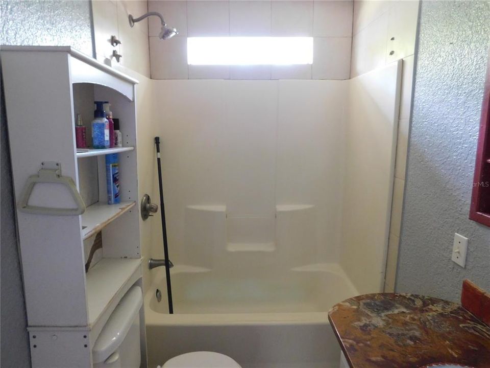 For Sale: $105,000 (3 beds, 1 baths, 768 Square Feet)