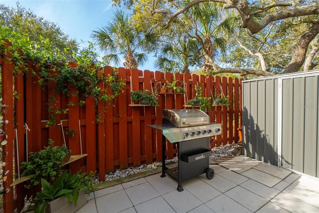 For Sale: $375,000 (2 beds, 2 baths, 1178 Square Feet)