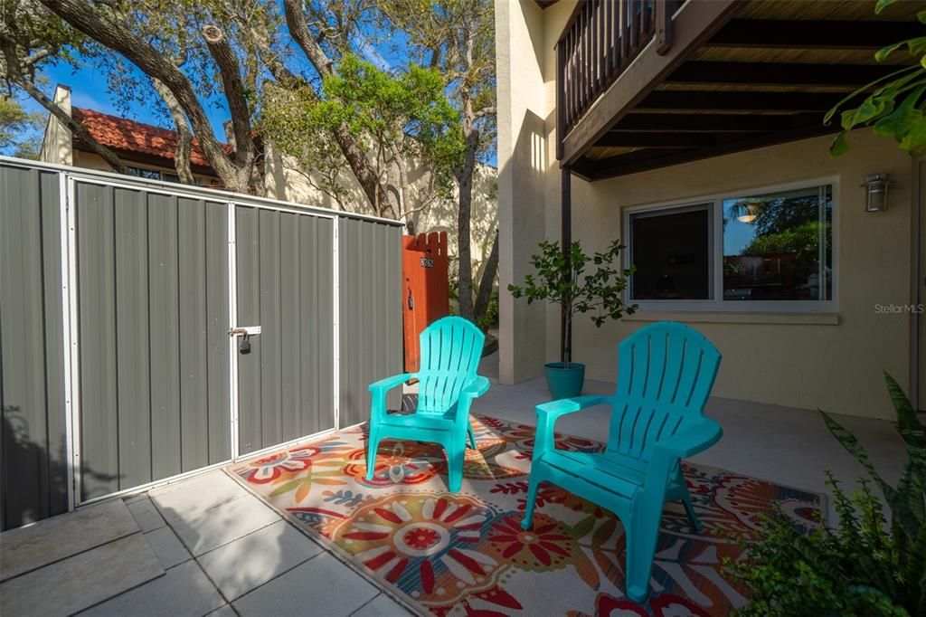 For Sale: $375,000 (2 beds, 2 baths, 1178 Square Feet)