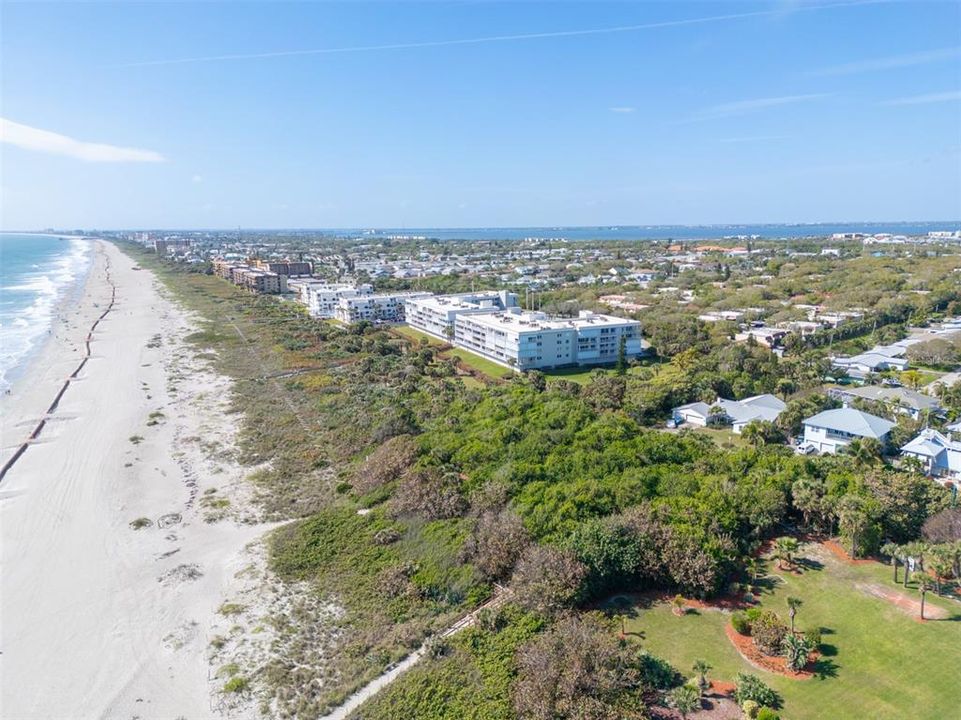 For Sale: $375,000 (2 beds, 2 baths, 1178 Square Feet)