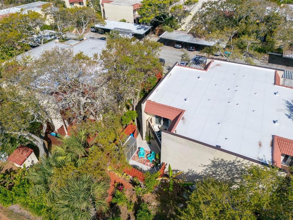For Sale: $375,000 (2 beds, 2 baths, 1178 Square Feet)