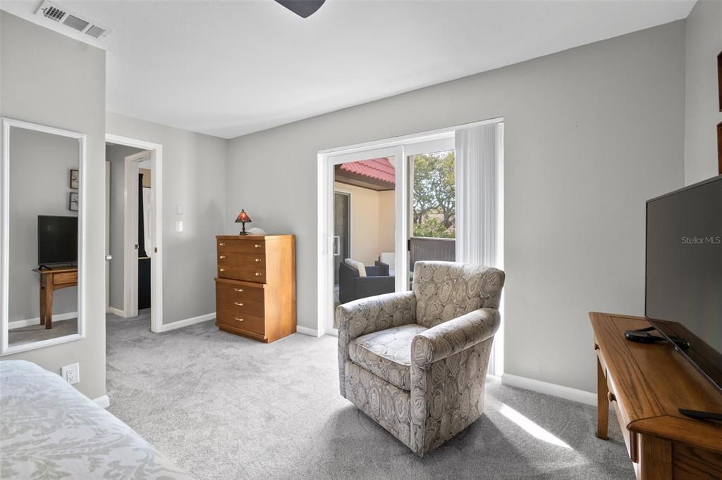 For Sale: $375,000 (2 beds, 2 baths, 1178 Square Feet)