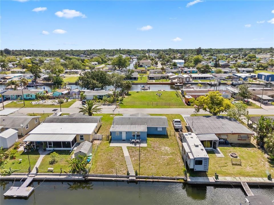 En Venta: $364,000 (2 camas, 2 baños, 1048 Pies cuadrados)