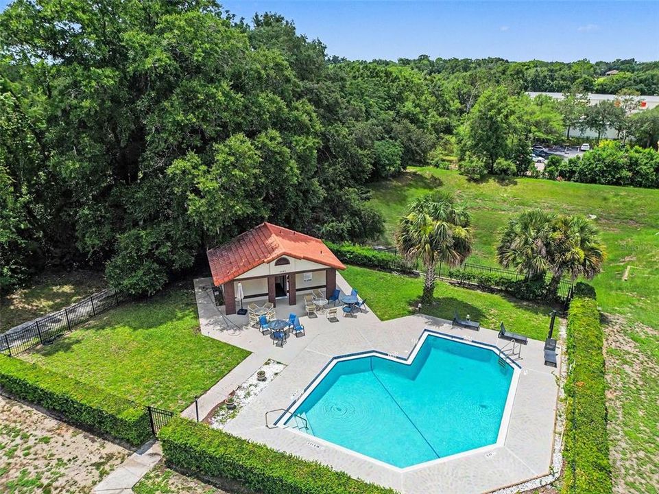 For Sale: $265,000 (2 beds, 2 baths, 1316 Square Feet)