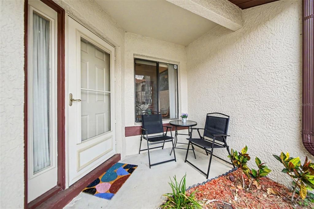 For Sale: $265,000 (2 beds, 2 baths, 1316 Square Feet)