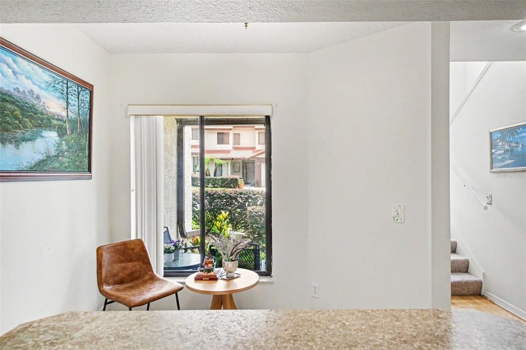 For Sale: $265,000 (2 beds, 2 baths, 1316 Square Feet)