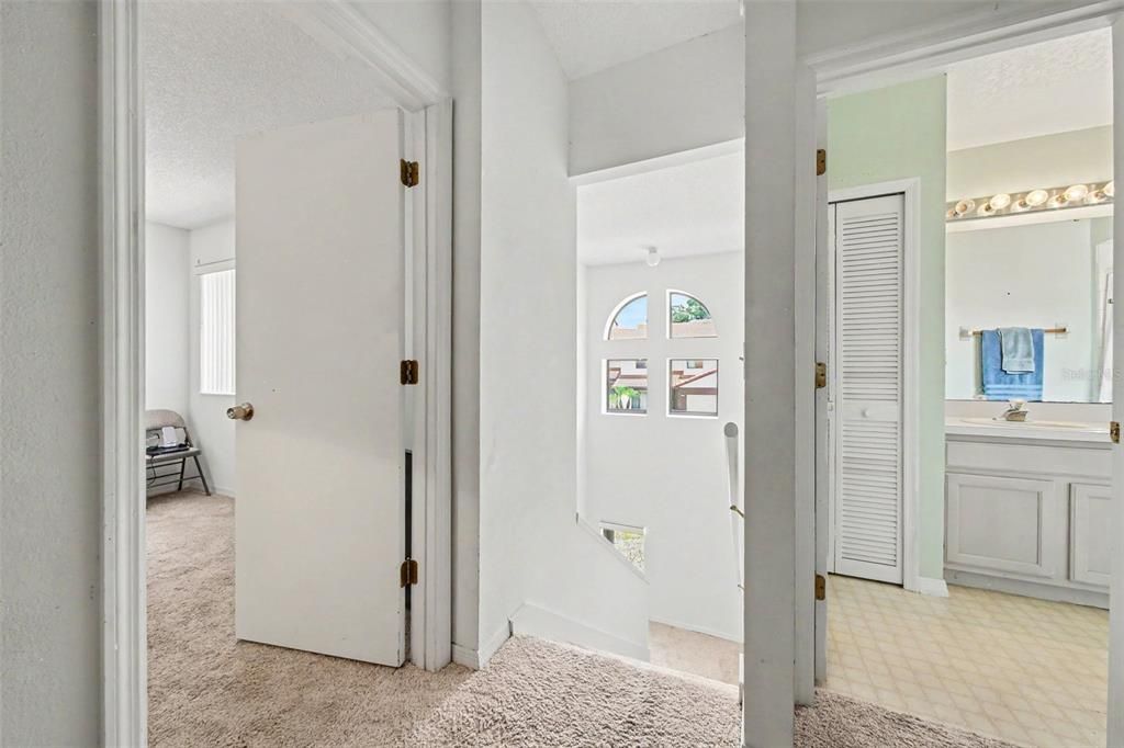For Sale: $265,000 (2 beds, 2 baths, 1316 Square Feet)