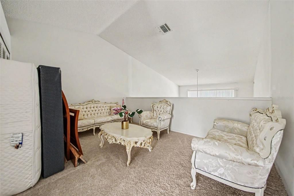For Sale: $265,000 (2 beds, 2 baths, 1316 Square Feet)