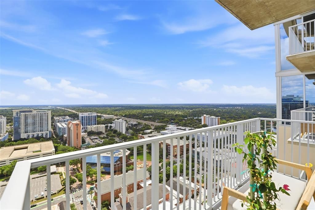 For Sale: $400,000 (2 beds, 2 baths, 1263 Square Feet)