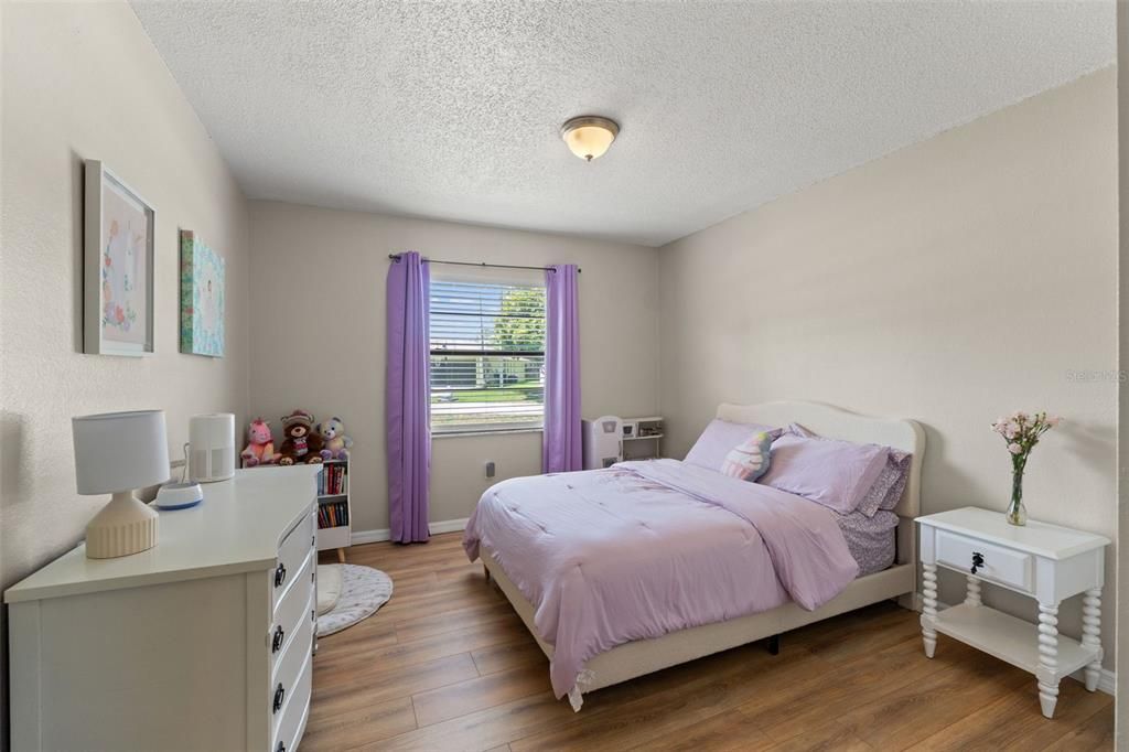 For Sale: $295,000 (3 beds, 2 baths, 1806 Square Feet)
