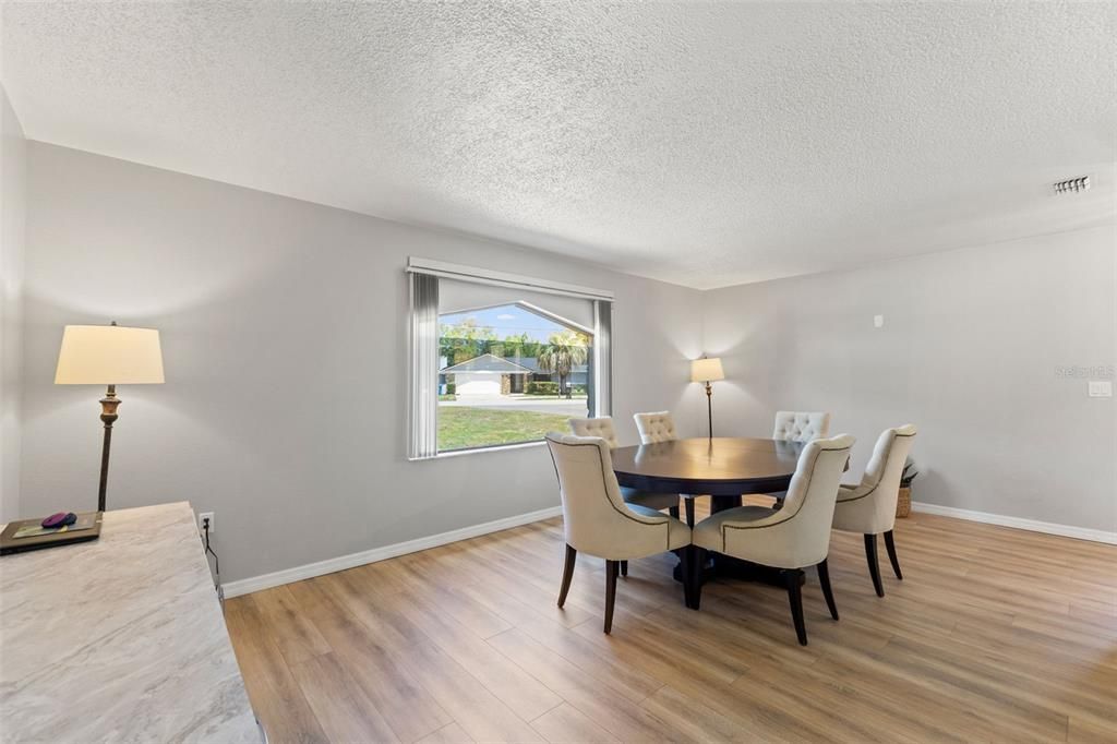 For Sale: $295,000 (3 beds, 2 baths, 1806 Square Feet)