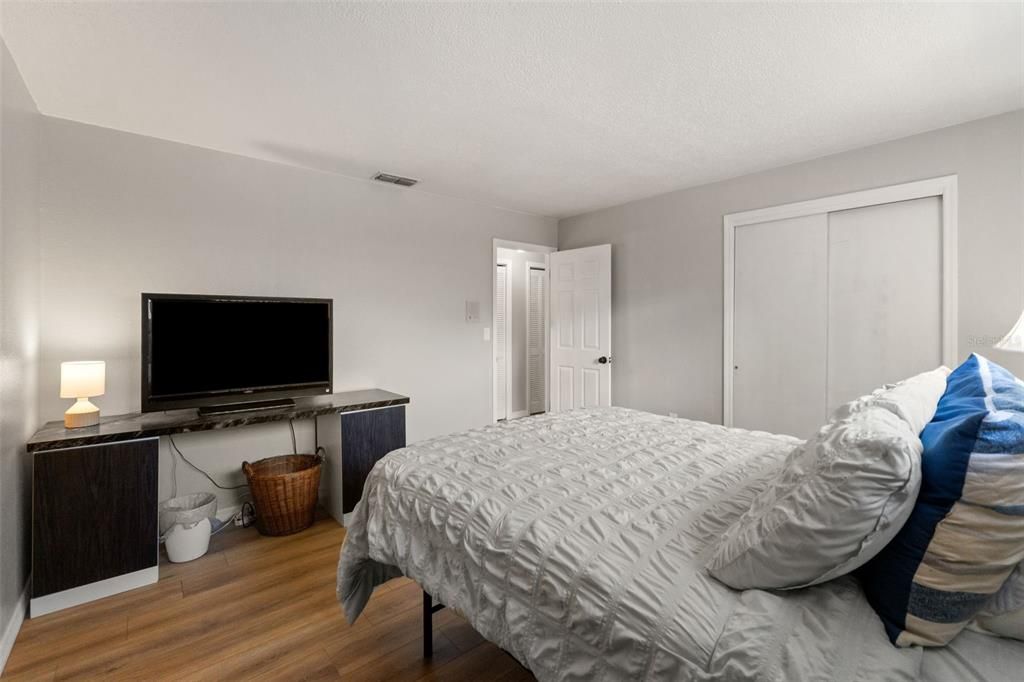 For Sale: $295,000 (3 beds, 2 baths, 1806 Square Feet)