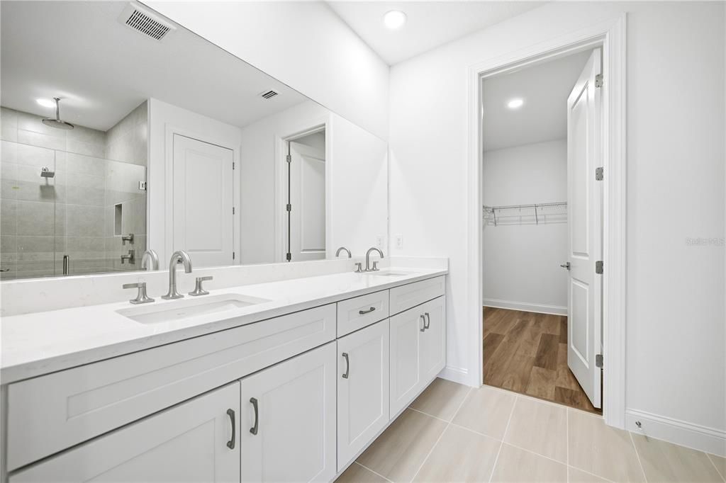 En Venta: $379,000 (3 camas, 2 baños, 1618 Pies cuadrados)