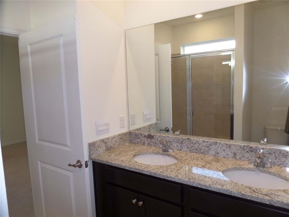В аренду: $1,949 (3 спален, 2 ванн, 1504 Квадратных фут)