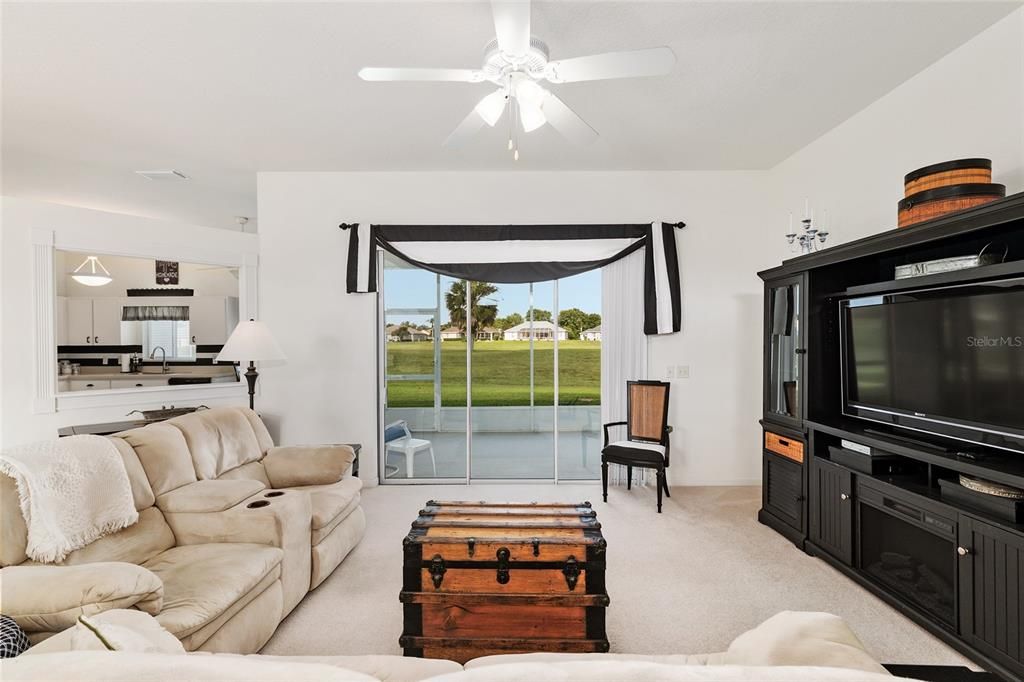 Active With Contract: $279,900 (3 beds, 2 baths, 1813 Square Feet)