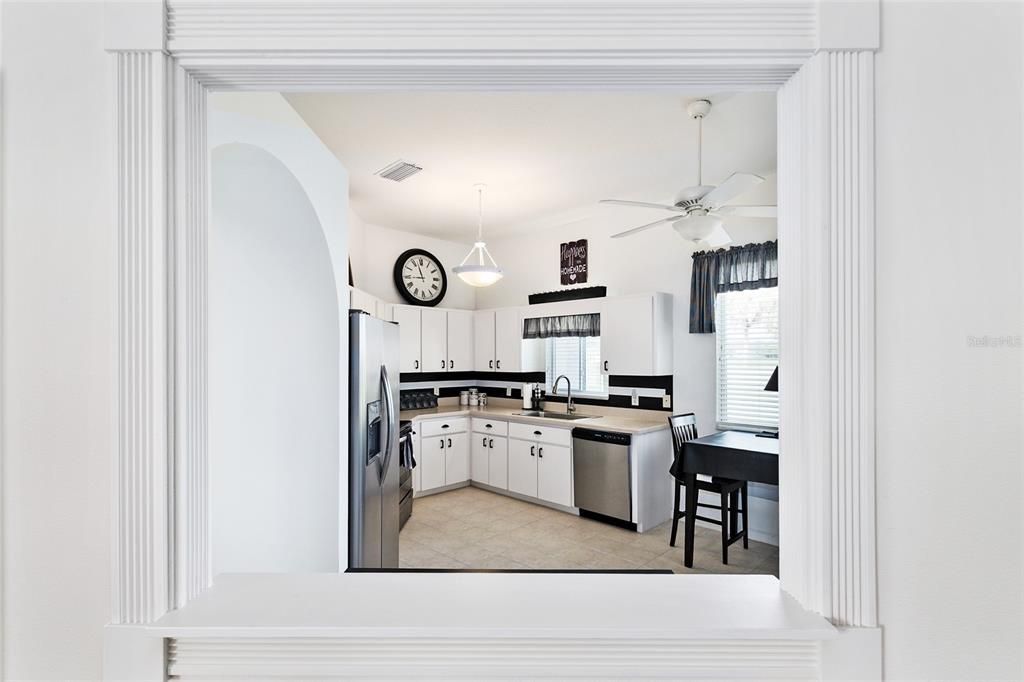 Active With Contract: $279,900 (3 beds, 2 baths, 1813 Square Feet)