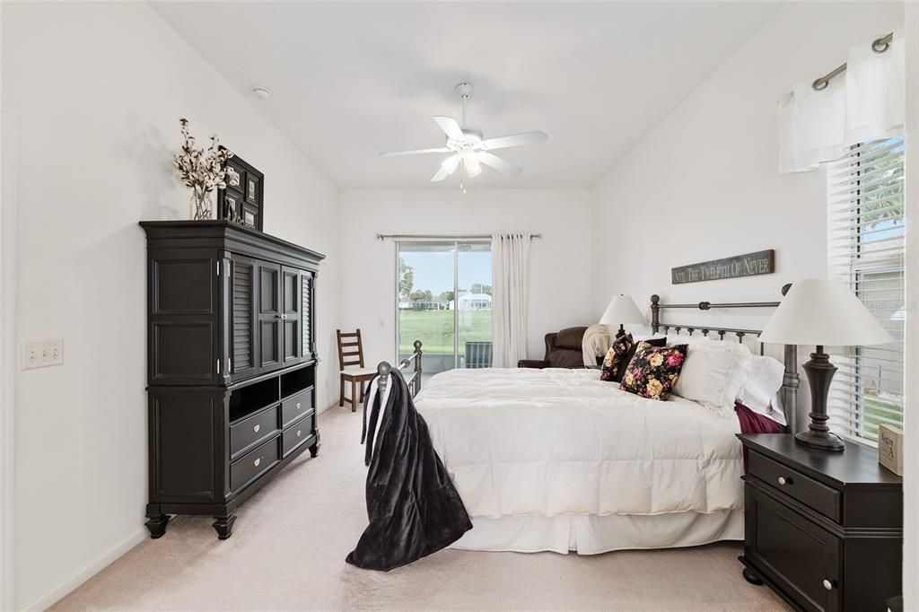 Active With Contract: $279,900 (3 beds, 2 baths, 1813 Square Feet)