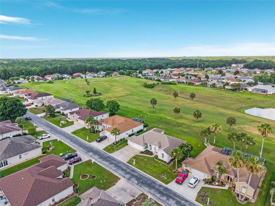 Active With Contract: $279,900 (3 beds, 2 baths, 1813 Square Feet)