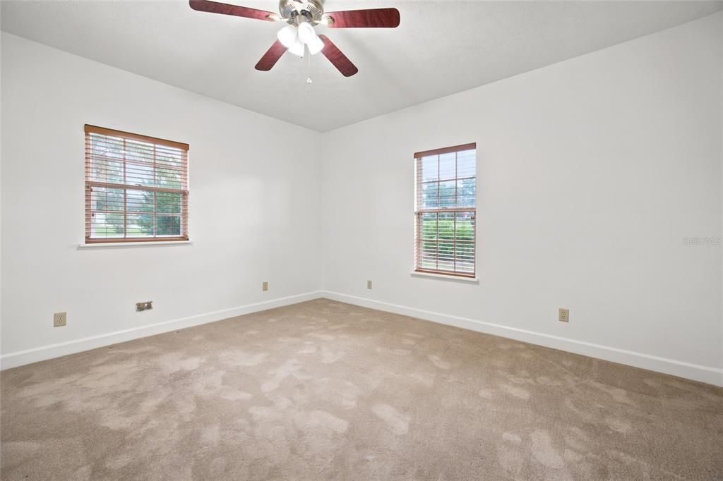 For Sale: $665,000 (4 beds, 3 baths, 3000 Square Feet)