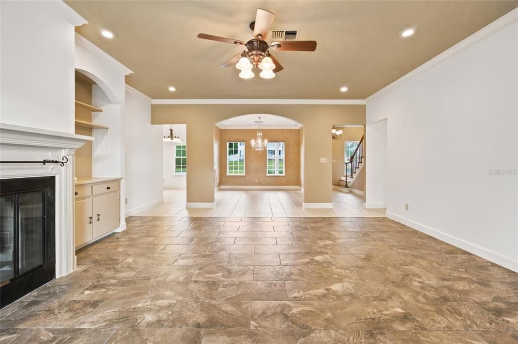 For Sale: $665,000 (4 beds, 3 baths, 3000 Square Feet)