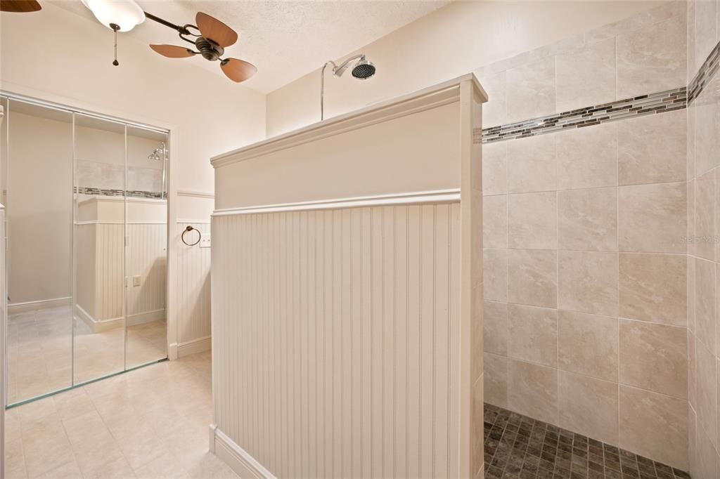 For Sale: $665,000 (4 beds, 3 baths, 3000 Square Feet)