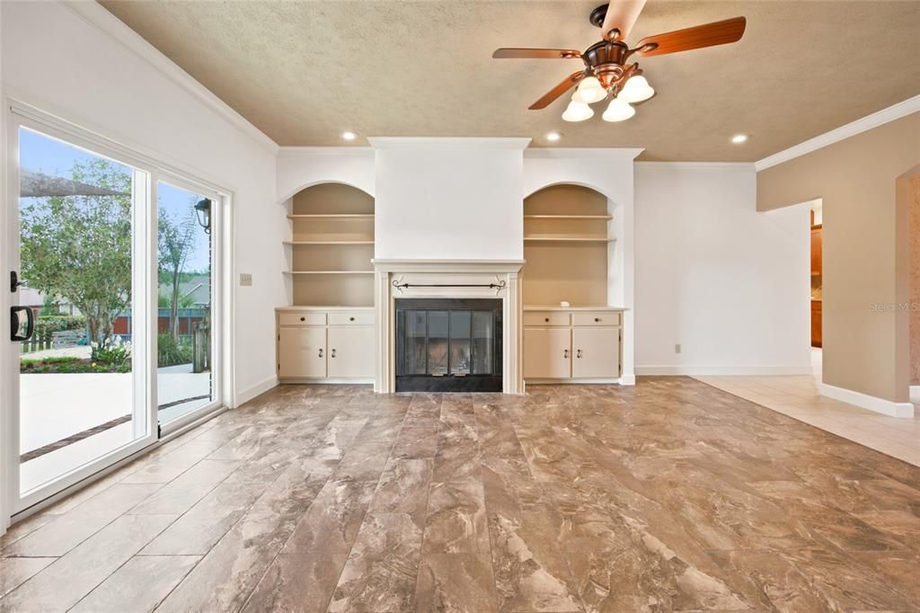 For Sale: $665,000 (4 beds, 3 baths, 3000 Square Feet)