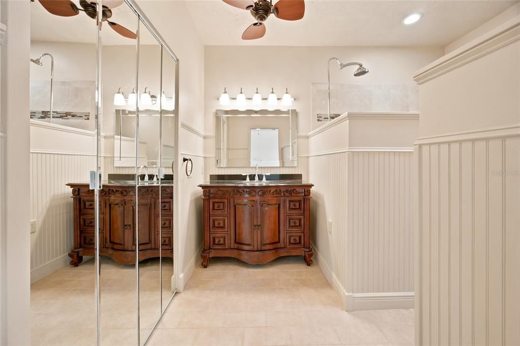 For Sale: $665,000 (4 beds, 3 baths, 3000 Square Feet)