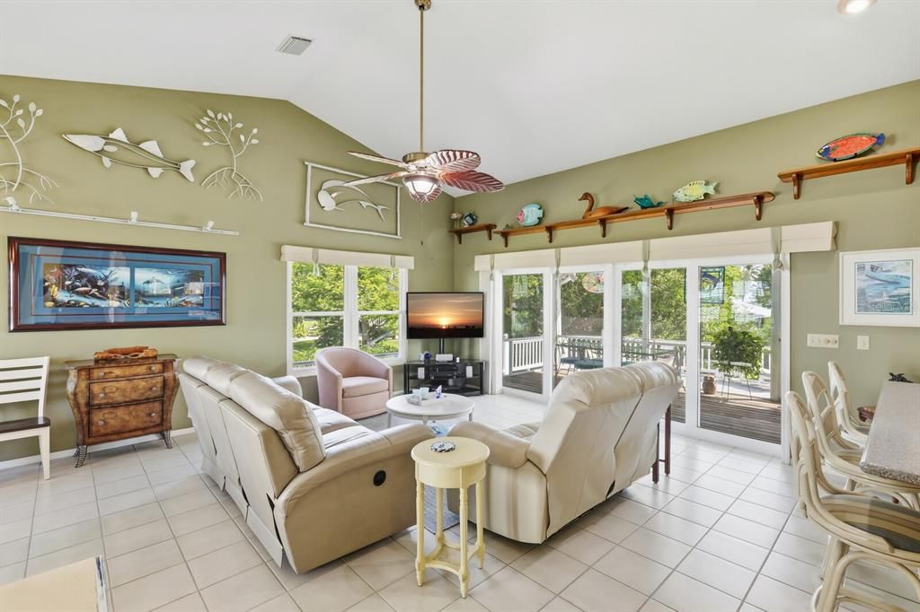 For Sale: $699,000 (3 beds, 3 baths, 1773 Square Feet)