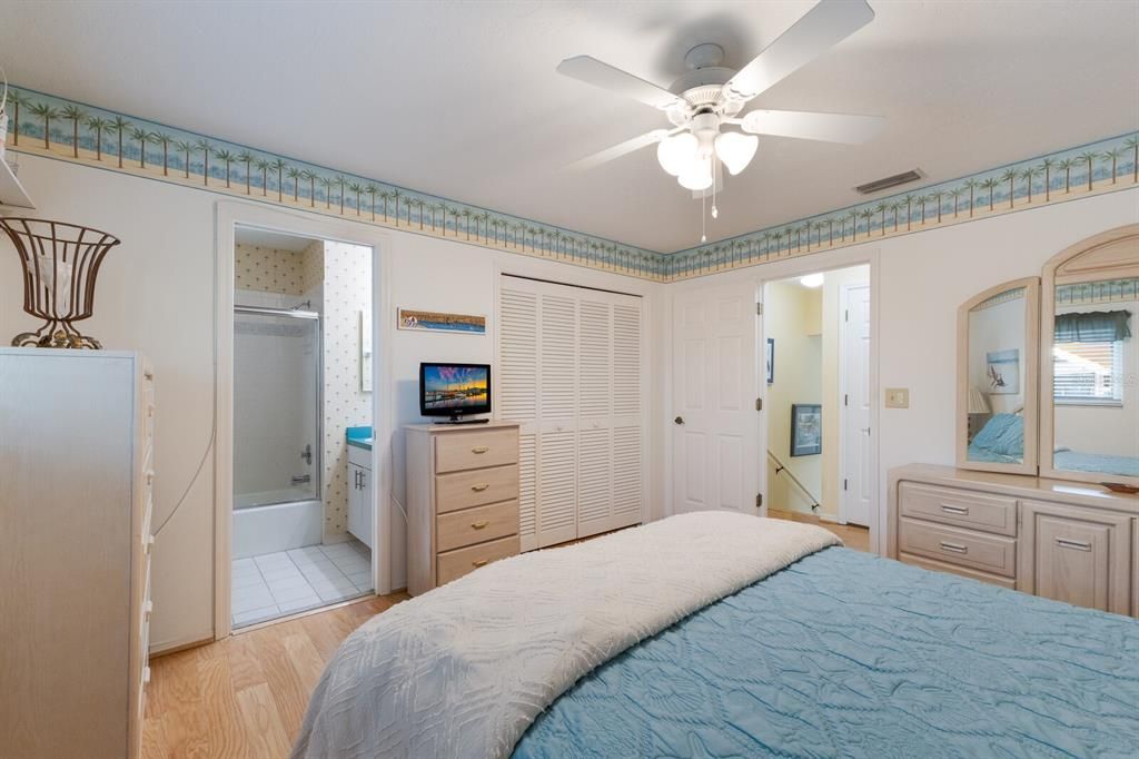 For Sale: $699,000 (3 beds, 3 baths, 1773 Square Feet)