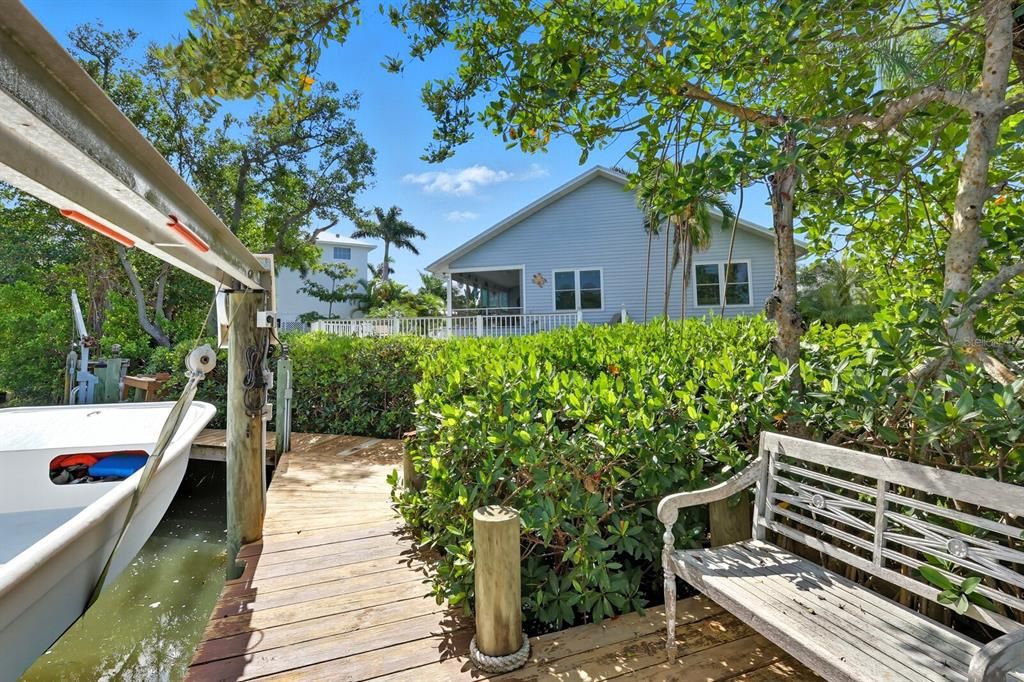 For Sale: $699,000 (3 beds, 3 baths, 1773 Square Feet)