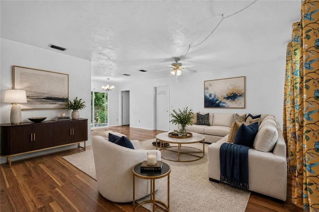 En Venta: $245,000 (3 camas, 2 baños, 1170 Pies cuadrados)