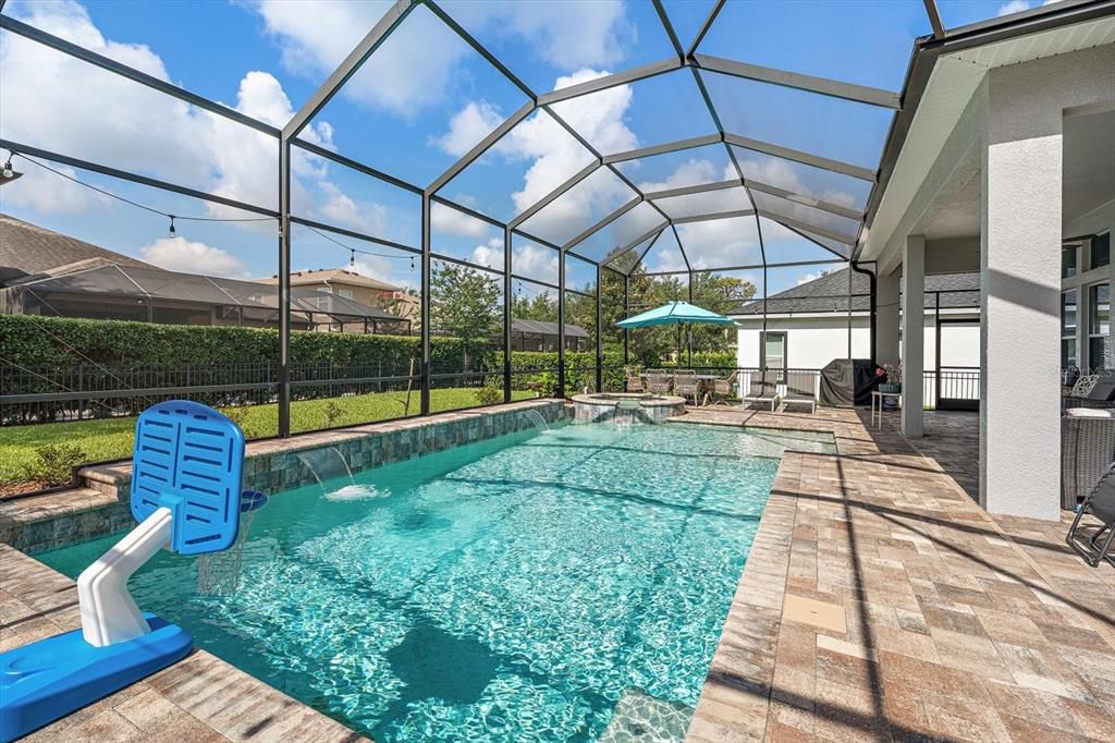 En Venta: $620,000 (3 camas, 2 baños, 2779 Pies cuadrados)