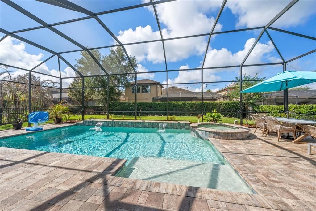 En Venta: $620,000 (3 camas, 2 baños, 2779 Pies cuadrados)