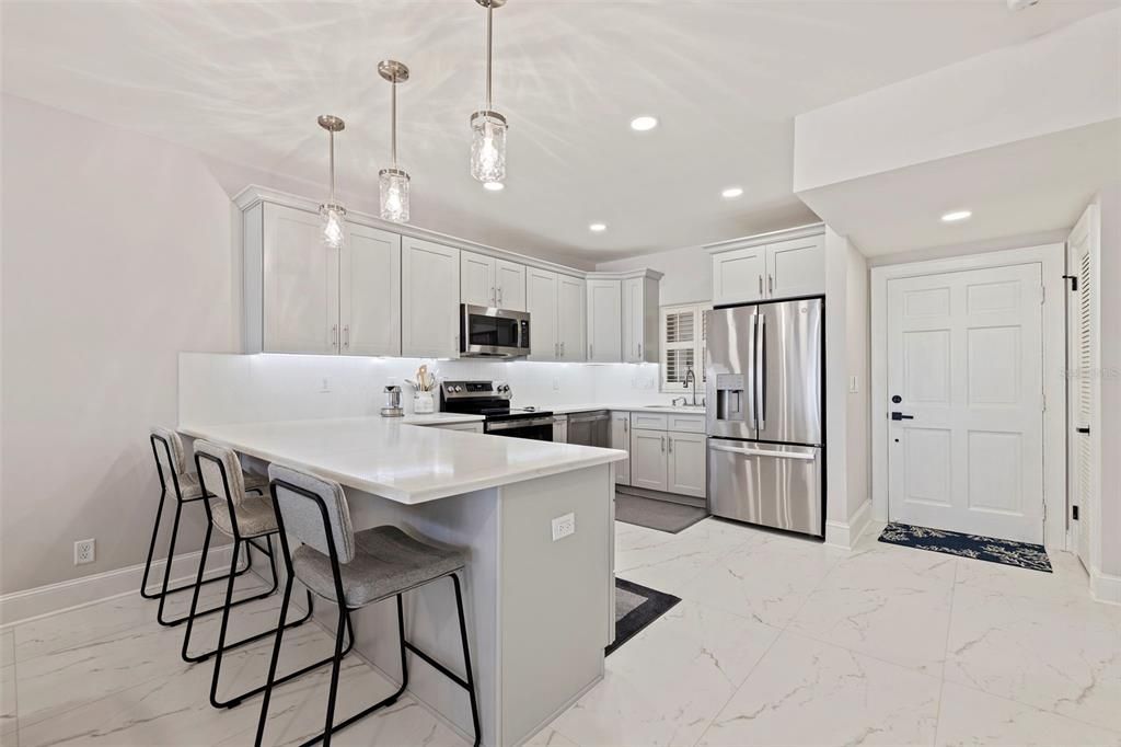 For Rent: $4,500 (2 beds, 2 baths, 1500 Square Feet)