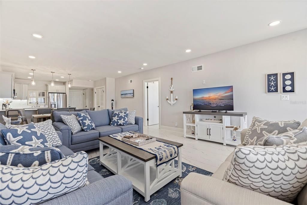 For Rent: $4,500 (2 beds, 2 baths, 1500 Square Feet)