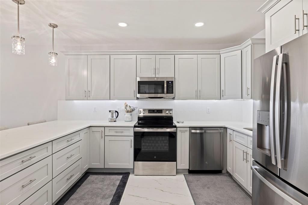 For Rent: $4,500 (2 beds, 2 baths, 1500 Square Feet)