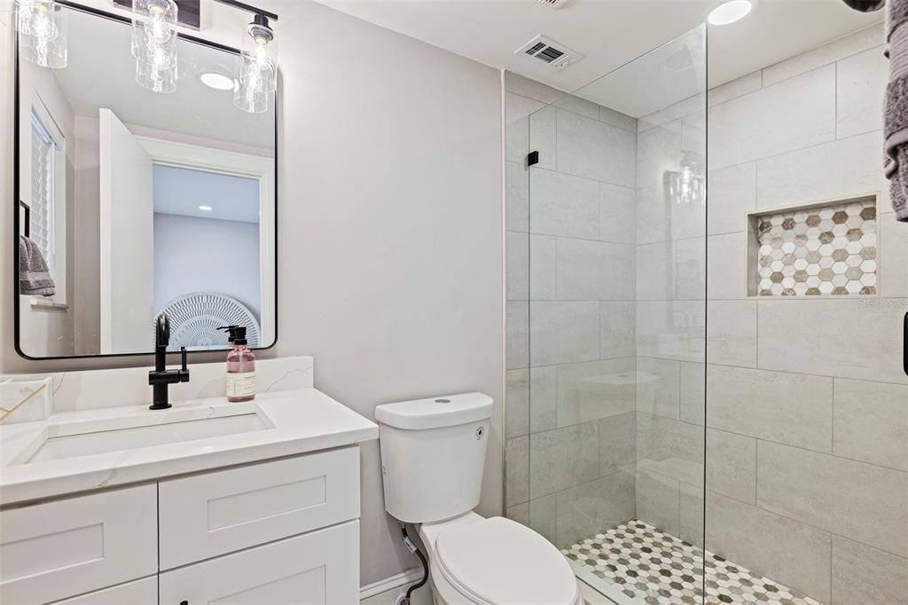 For Rent: $4,500 (2 beds, 2 baths, 1500 Square Feet)