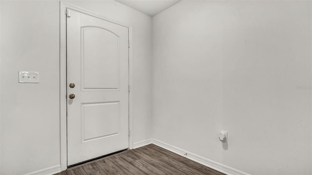 В аренду: $2,250 (2 спален, 2 ванн, 1621 Квадратных фут)