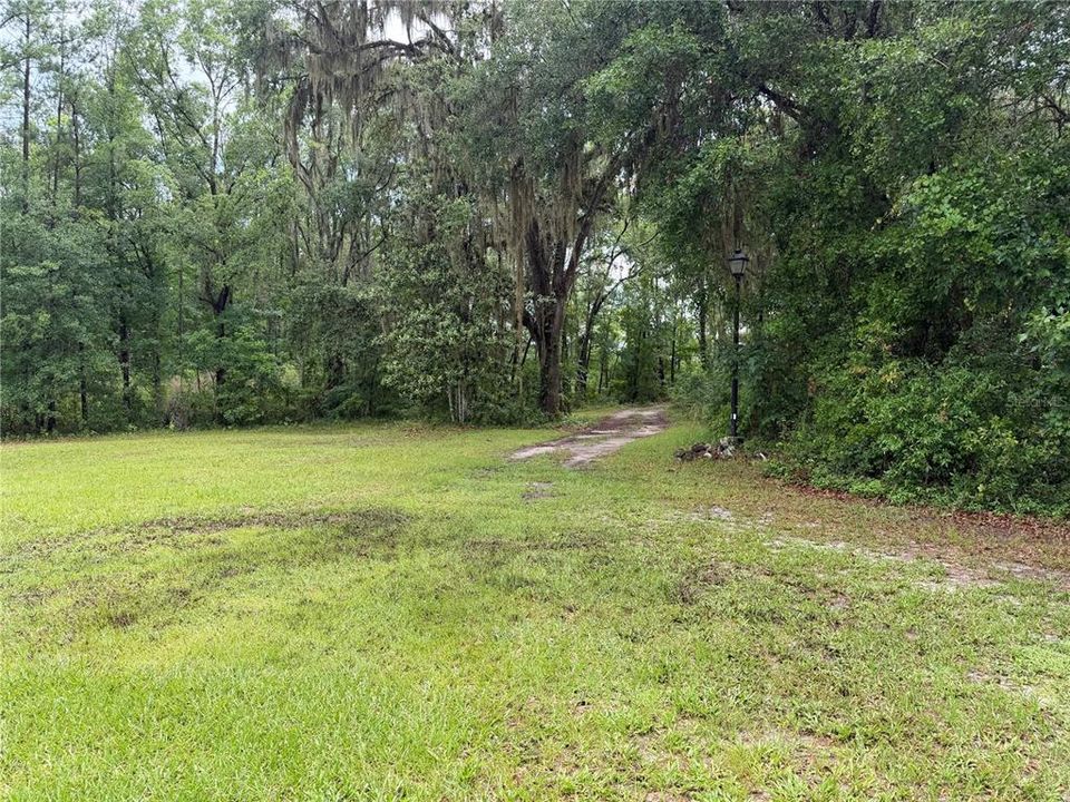 For Sale: $320,000 (4 beds, 2 baths, 1649 Square Feet)