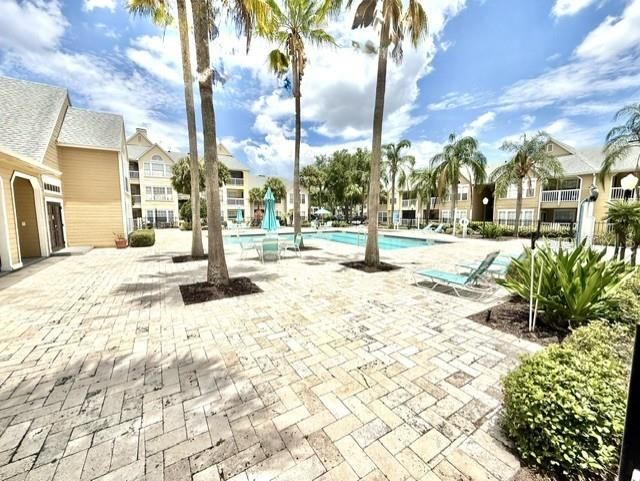 For Sale: $100,000 (1 beds, 1 baths, 627 Square Feet)